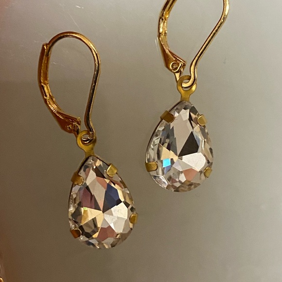 Crystal clear drop earrings - Picture 3 of 4